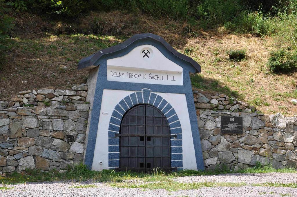 Penzion Bansky Dom Banska Stiavnica Exterior photo